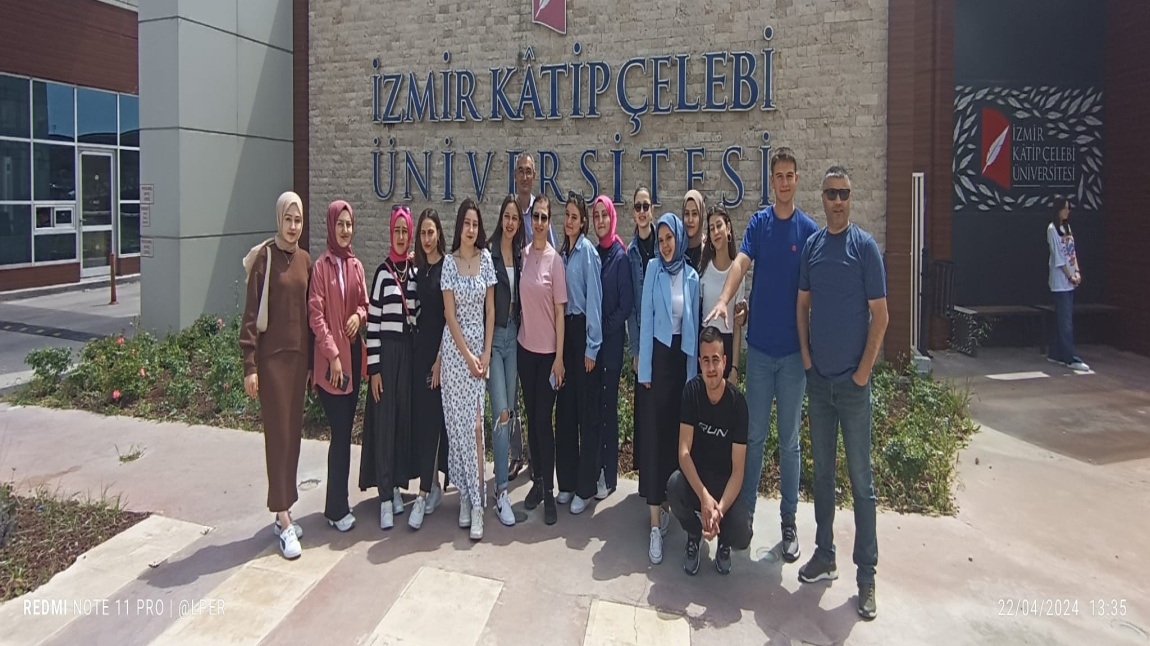 Meslek Tanıtımı ve Kariyer Günleri Etkinliği Kapsamında Gezi Kulübümüzün Düzenlediği İzmir Katip Çelebi Üniversitesi ve Ege Üniversitesi Gezisi